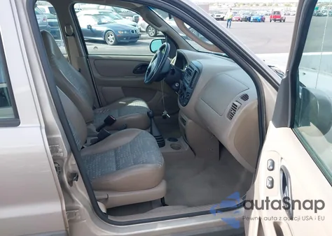 2001 Ford Escape Xls from USA, damaged, VIN 1FMUU01BX1KE98117